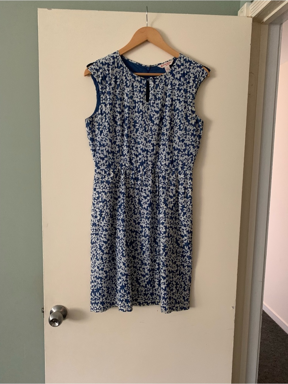 Brooks Brothers Blue and White Floral Knee Length Dress